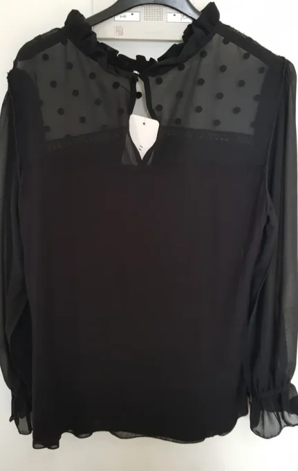 Blouse noir manches longues Taille unique 36 au 40