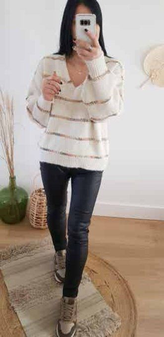 Pull Lana beige avec lignes colorées pastelles et du lurex