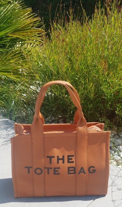 Sac inscription the tote bag simili cuir Camel