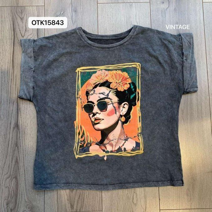 Tee shirt Frida Kahlo  GRIS  2 Variantes Taille unique 36 au 40