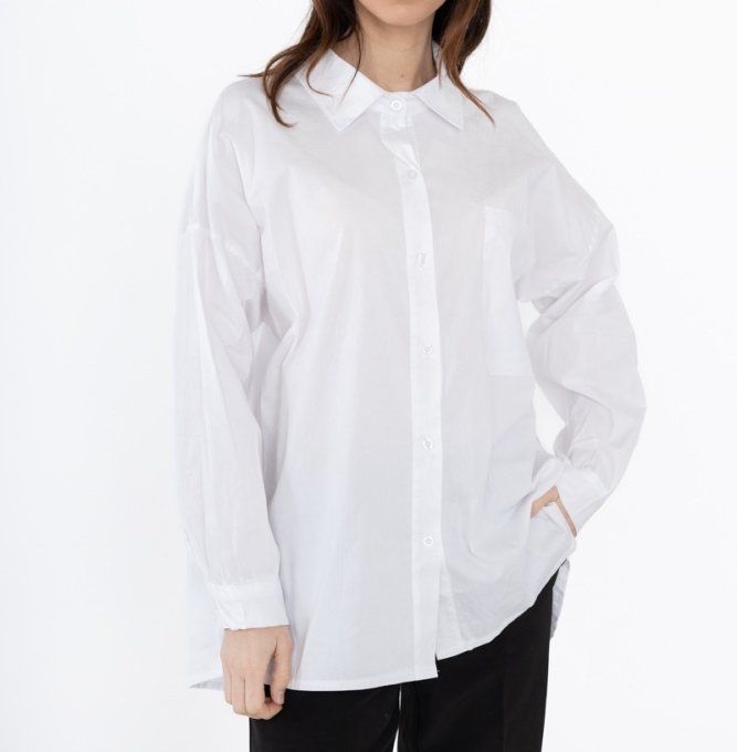 Chemise blanche coupe mi longue 